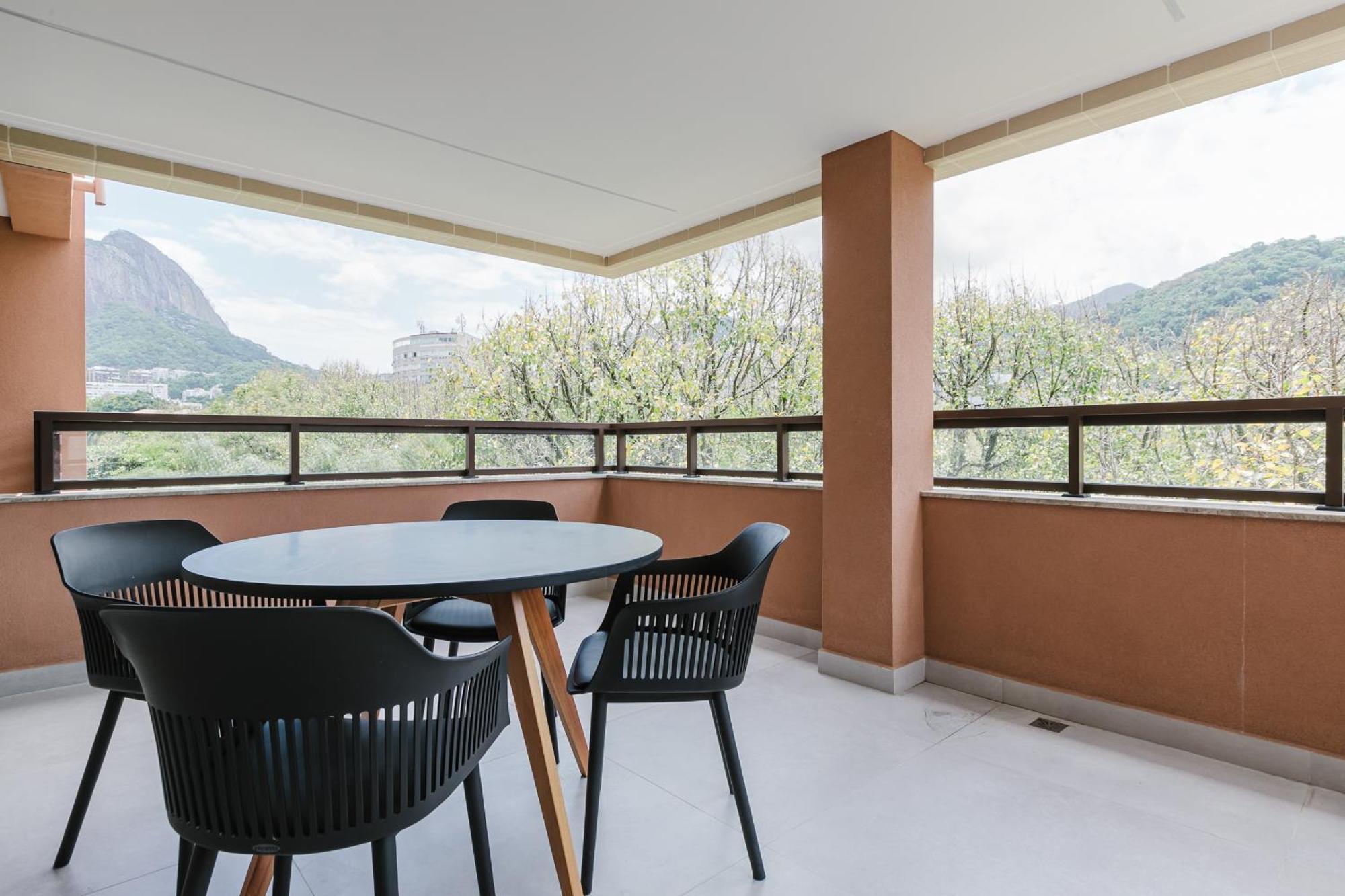 Apartment Tabas - Edificio Lygia, Leblon, Rj