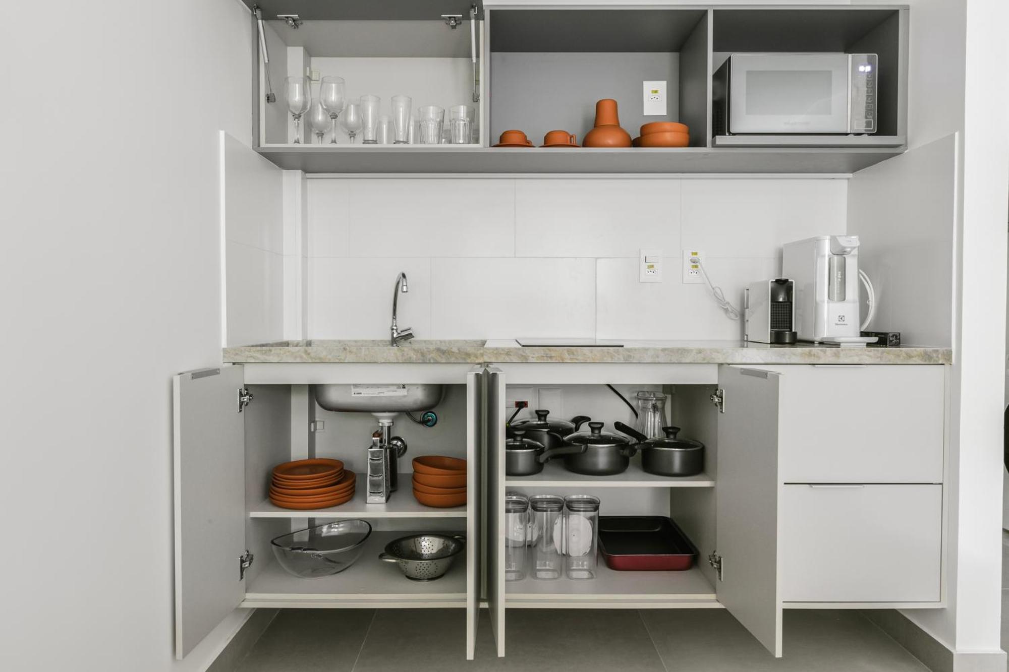 Apartment Tabas - Edificio Lygia, Leblon, Rj